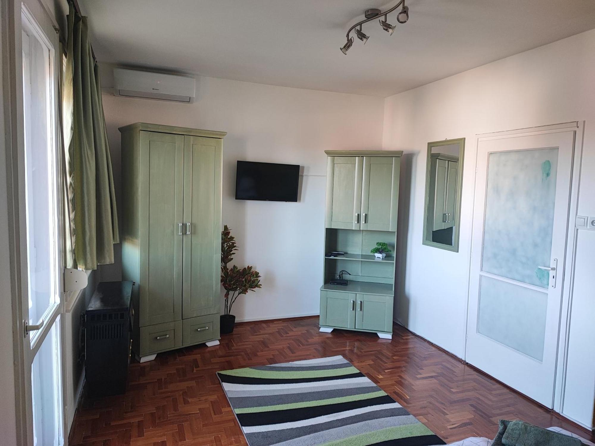 Szaffi Apartman ไฮจ์ดุสโซบอสโล ภายนอก รูปภาพ