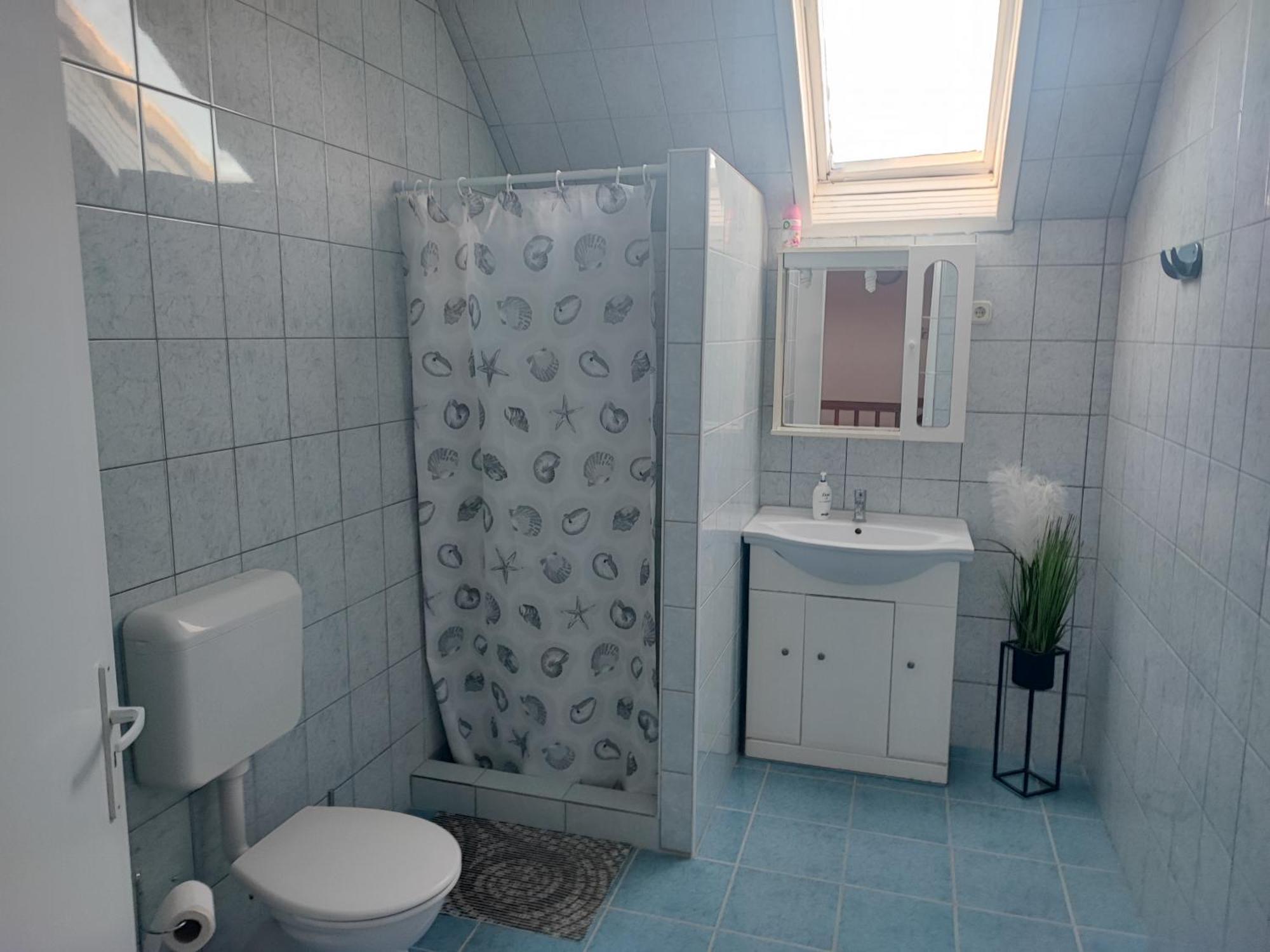 Szaffi Apartman ไฮจ์ดุสโซบอสโล ภายนอก รูปภาพ