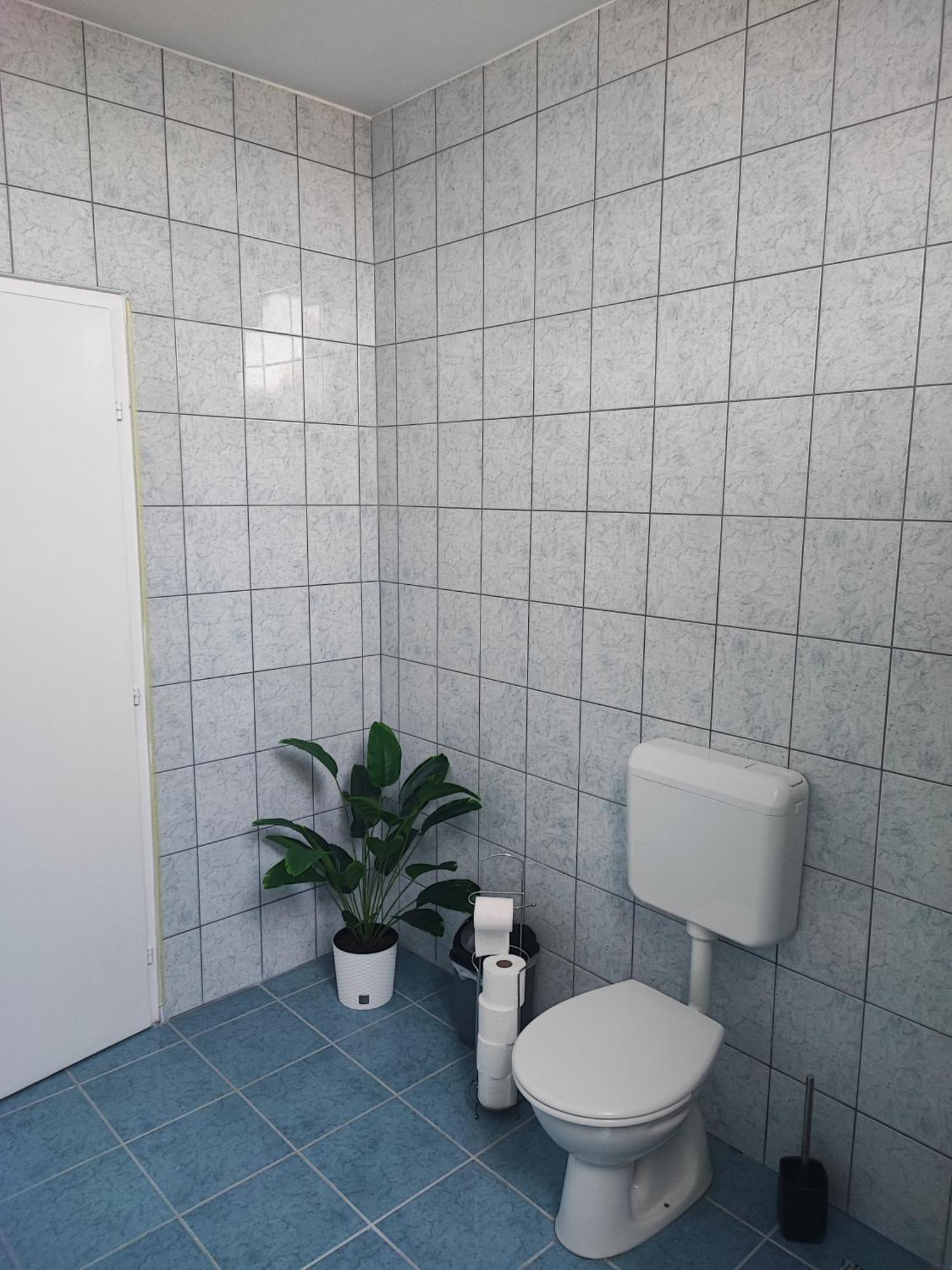 Szaffi Apartman ไฮจ์ดุสโซบอสโล ภายนอก รูปภาพ